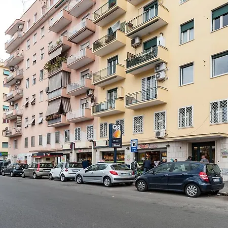 Vatican Rose 3* Roma